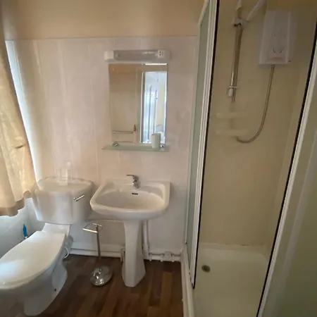 Victoria Guest House-3