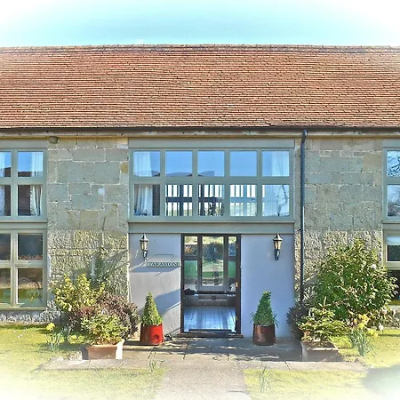 Luxurious, Fabulous, Fun, Contemporary Suite In Retreat Centre-3