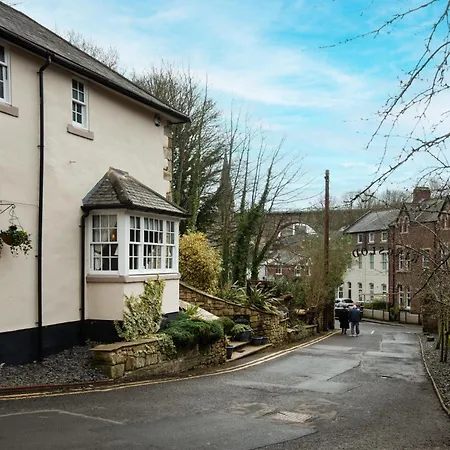 The Kingslodge Inn - The Inn Collection Group-3
