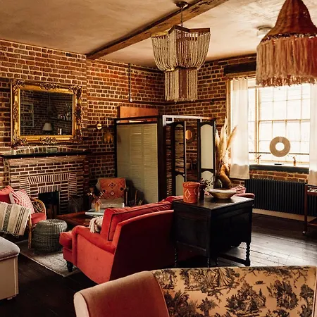 The George & Heart House-3