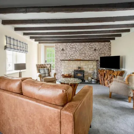 Loch Ness Cottages-3
