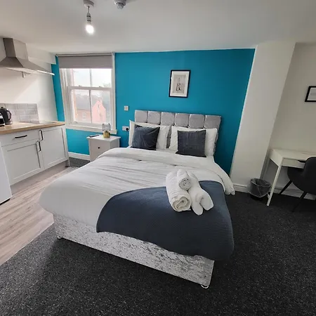Nottingham Forest Rd, Short Stays-3