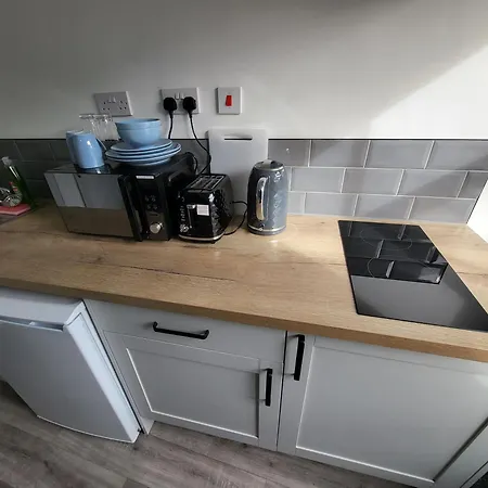 Nottingham Forest Rd, Short Stays-2