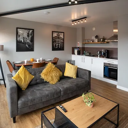 High Street Town House-2