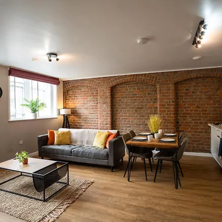 High Street Town House-3