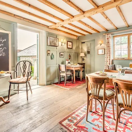 Tiger Inn - Grace-2