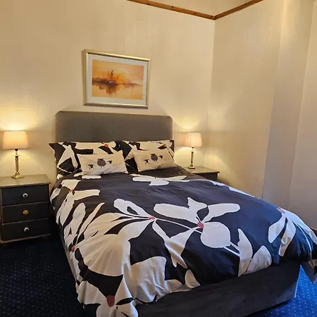 Smiths Guest House-2