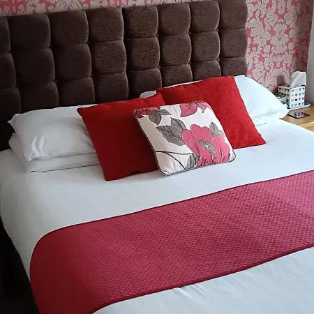 Lawnswood Guest House-3