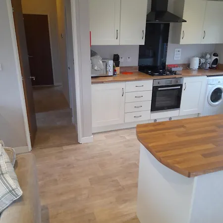 Luxury Timber Pet Friendly Lodge With Private Hot Tub 2 To 6 Guests, Outstanding Views Nr Paignton-3