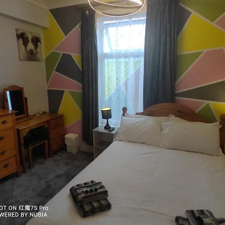Seashells Guest House-3