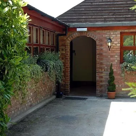Hopbine House-3