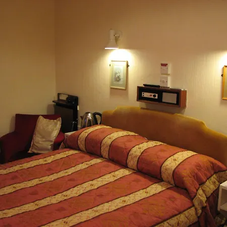 Lancaster Hotel-3