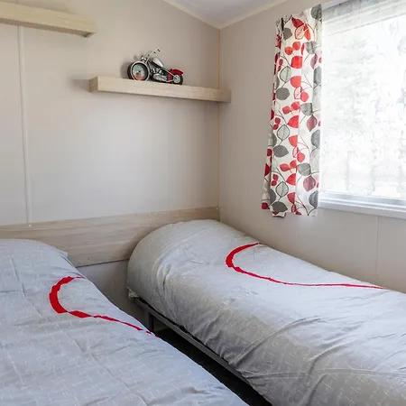 Caravan Skegness 8 Berth-2