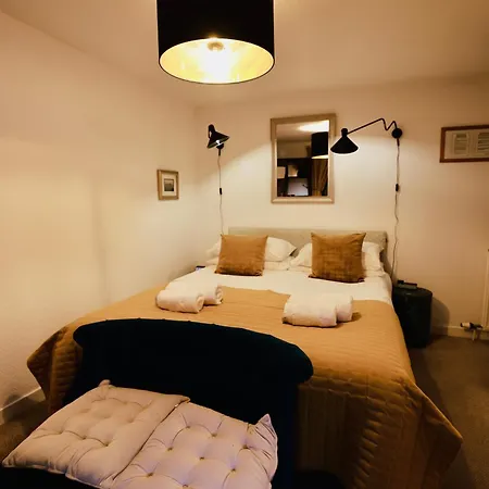 Doune Guest House-2