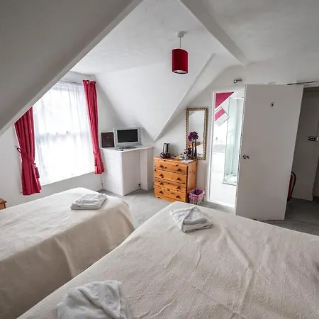 Marden Guest House-3