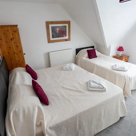 Marden Guest House-2