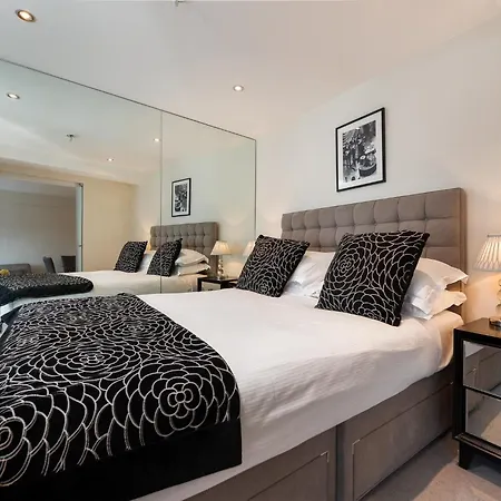 Nell Gwynn House Apartment-2