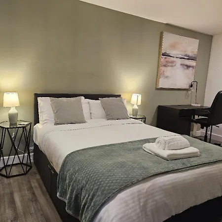 Studio Flat In Prime Location-3