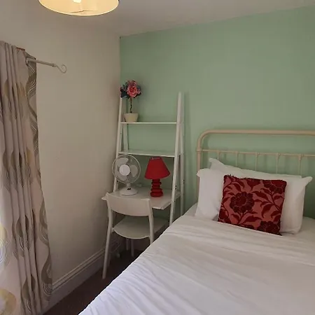Grand Pier Guest House-2