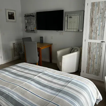 Wenden Guest House-2