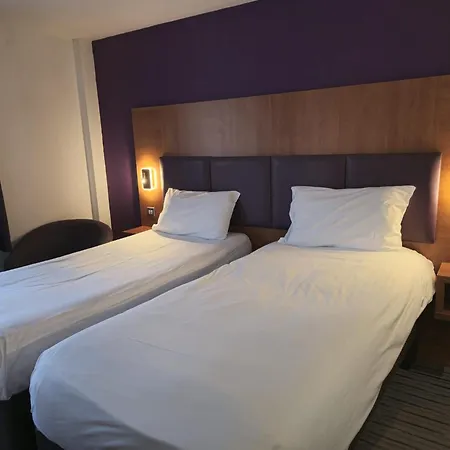 Tyger Inn Derby-3