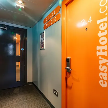 Easyhotel Edinburgh-2