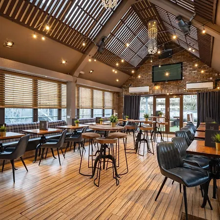 Siberia Bar & Hotel-2