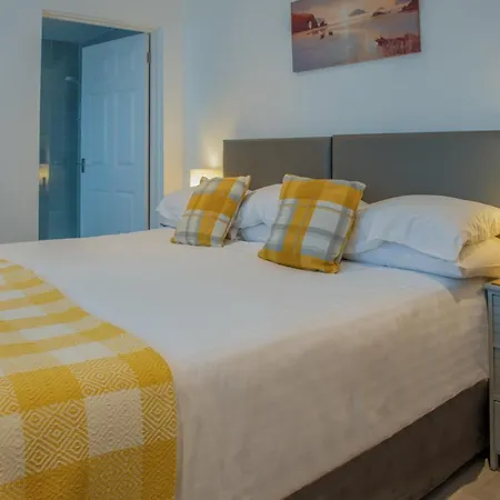 Trevarrian Lodge-2