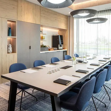 Courtyard By Marriott Inverness Airport-3