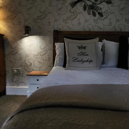Mulgrave Country Cottage-2