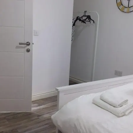 Citybreaks Rooms With Free Parking-2