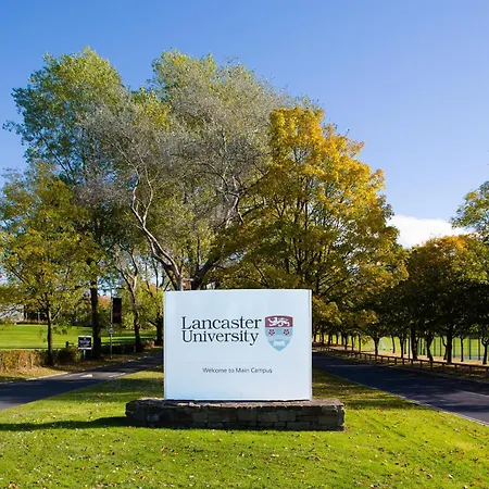 Guest Rooms At Lancaster University-3