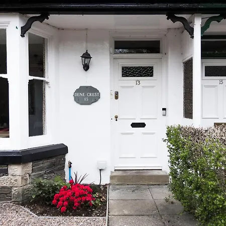 Denecrest Guest House-3