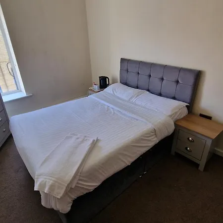 Self Check-In Apartment In Central Halifax-3