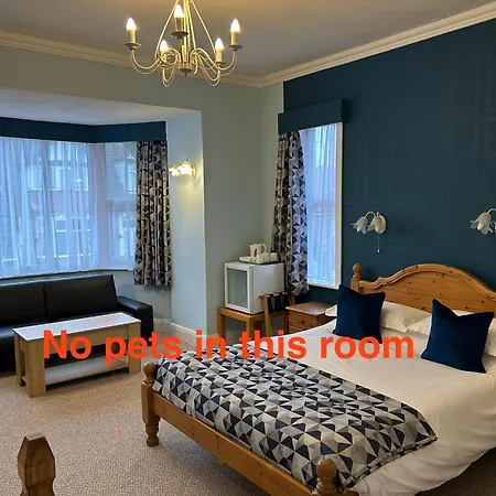 Knighton Lodge-2