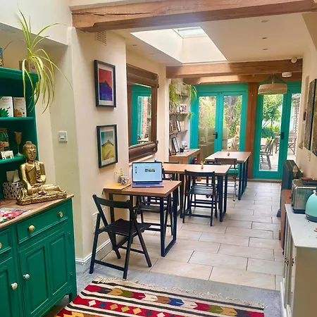 The Dragonfly Guesthouse - Self Catered-2