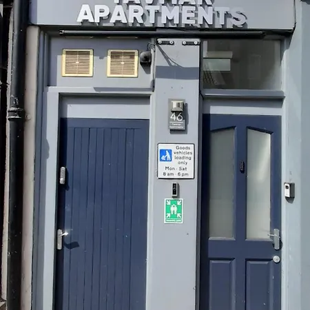 Spacious City Center 2 Bed Apartment Free Wifi-2