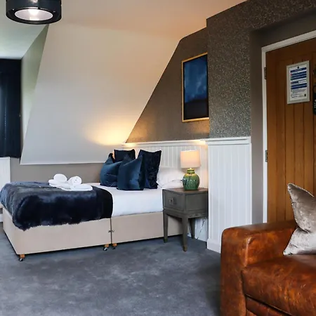 The Gateway Hotel-2