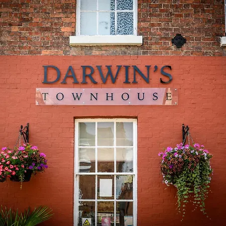 Darwins Townhouse-3