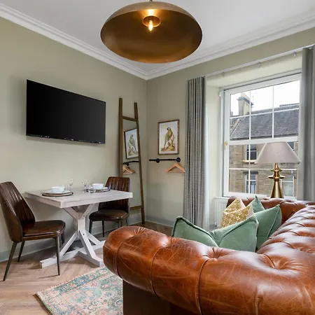 Munro Guest House-3