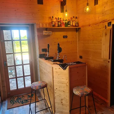 Upper Eyton Farmhouse B&B-2