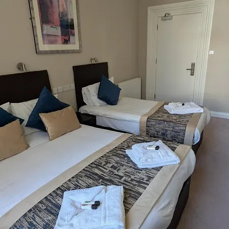 Alexandra Hotel-3