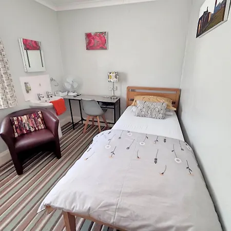 Hudsons Guest House - Adults Only-2