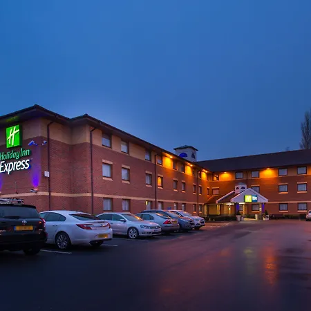 Holiday Inn Express Taunton East By Ihg-2