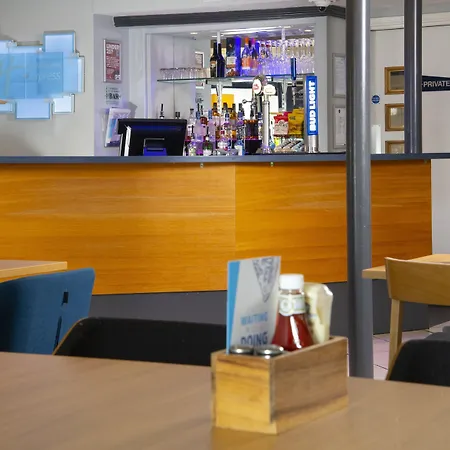 Holiday Inn Express Peterborough By Ihg-3