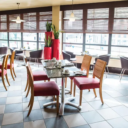 Sheffield Metropolitan Hotel By Belvilla-3