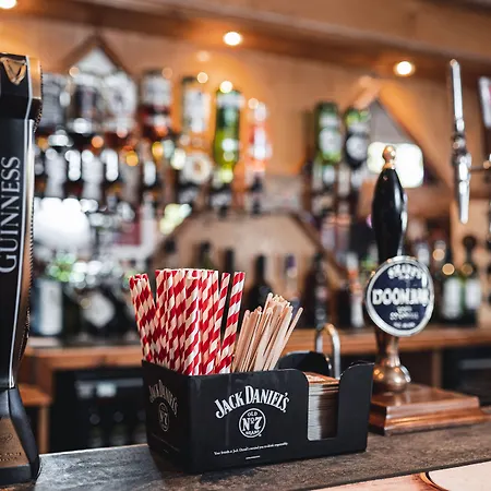 Borough Arms Hotel-2