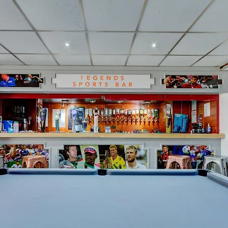 The Sandringham Court Hotel & Apartment Welcoming Large And Small Groups For 16 Years-2