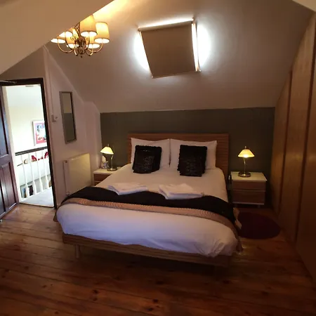 Ty Rosa Rooms-3