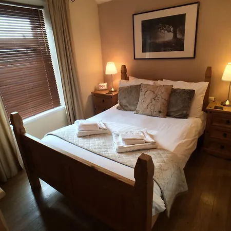 Ty Rosa Rooms-2
